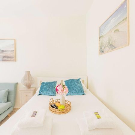 Cosy Studio For Two Tour Eiffel Champs De Mars Paris Luaran gambar